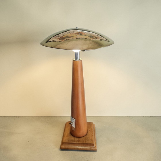 Image 1 of Lampada da tavolo vintage in legno e metallo – Design modernista, anni '50