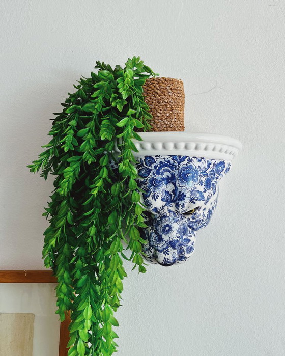 Leopard Wall Shelf - Delft Blue – Sculpture, Ceramic (photo 4 of 5)