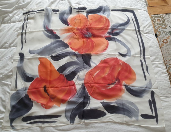 Image 1 of Carré de mousseline de soie Christian Martin signé neuf dans sa pochette d'origine peint à la main