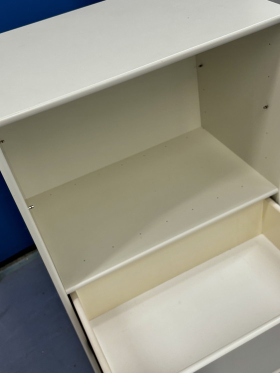 Image 1 of Montana-Regal 1243, Vanilleweiß, 2 Schubladen, 1 offenes Fach/Glasablage