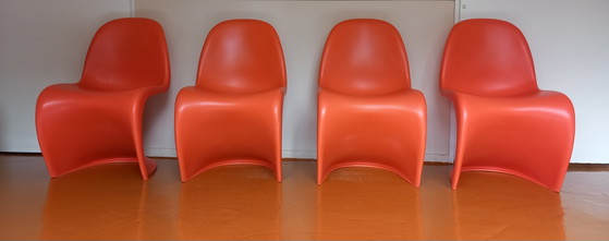 4x Vitra Verner Panton Stoelen – Eetkamerstoelen, Plastic (photo 3 of 12)