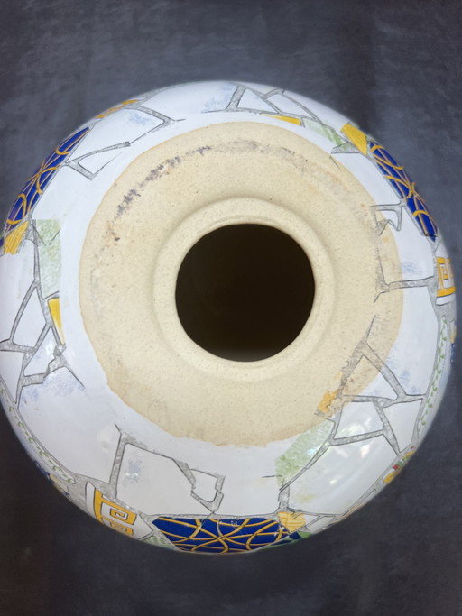Sphère décorative en céramique ornée d'une mosaïque de style Gaudí