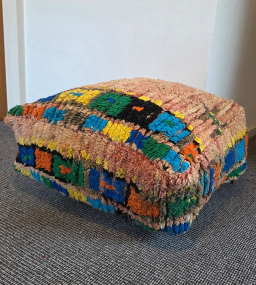 Pouf berbero fatto a mano in lana