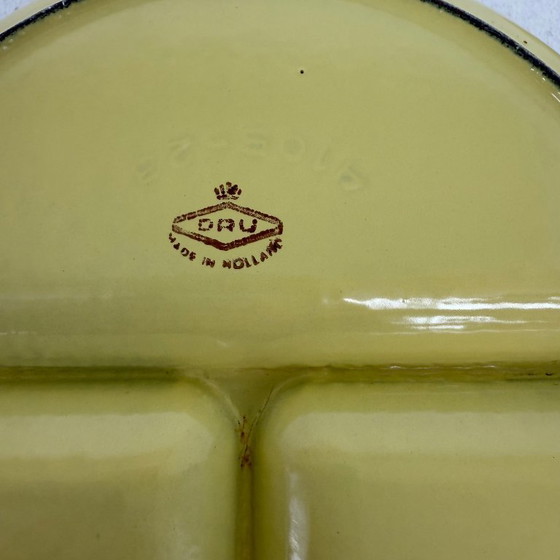 Image 1 of Plato de hierro fundido esmaltado de 3 compartimentos Dru