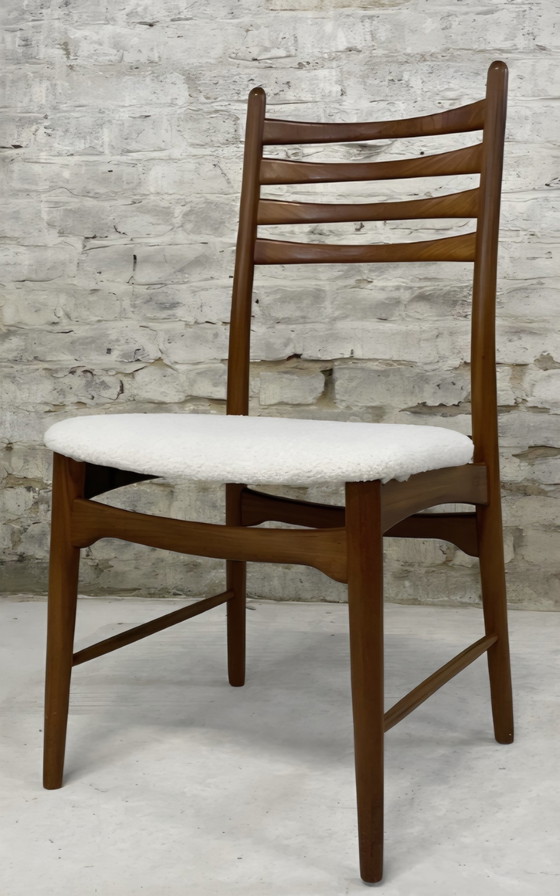 Image 1 of 2 Teakholzstühle aus der Mitte des 20. Jahrhunderts, entworfen von Georg Leowald.