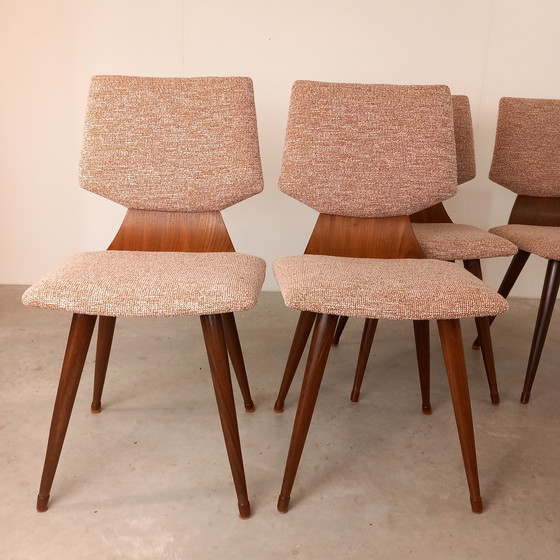 Image 1 of 4x  Mid-Century eetkamerstoel nieuwe stoffering| Vintage design