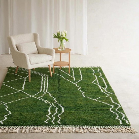 Image 1 of Luxury Handmade Rug 250cmx150cm 