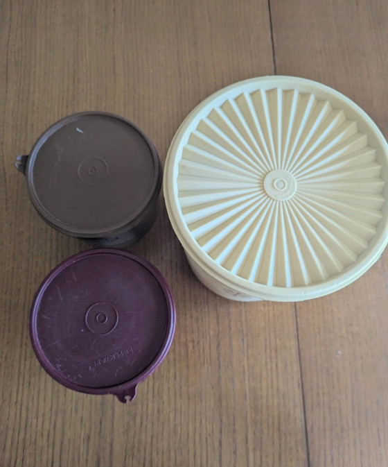 Image 1 of Boîte de conservation Tupperware Starburst des années 70