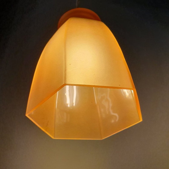 Image 1 of Set Vintage franse gele hanglampen van gekleurd glas.