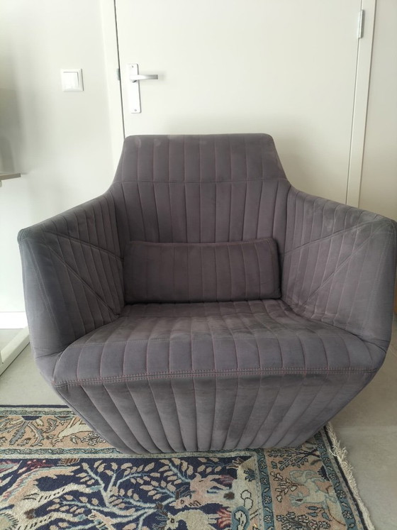 Ligne Roset Facett Armchair | Bouroullec | Anthracite/Eggplant | Cleaned – Textile (photo 3 of 10)