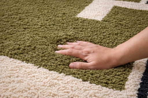 Luxuriöser handgeknüpfter Teppich, 250 cm x 150 cm