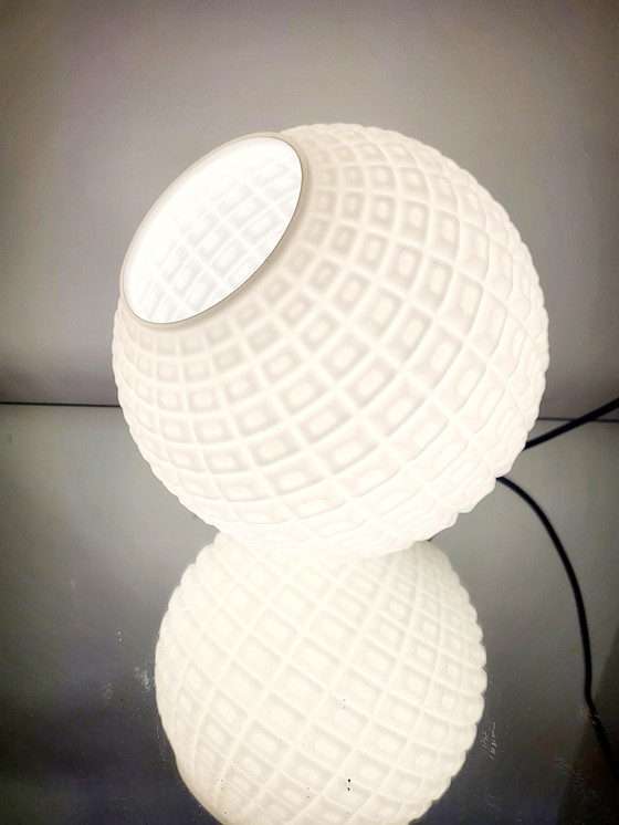 Image 1 of Lampada a sospensione opalina in stile scandinavo