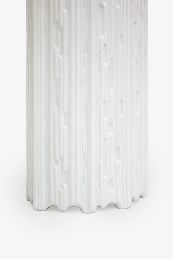 Image 1 of Vase Hutschenreuther H. Achtziger en porcelaine vintage