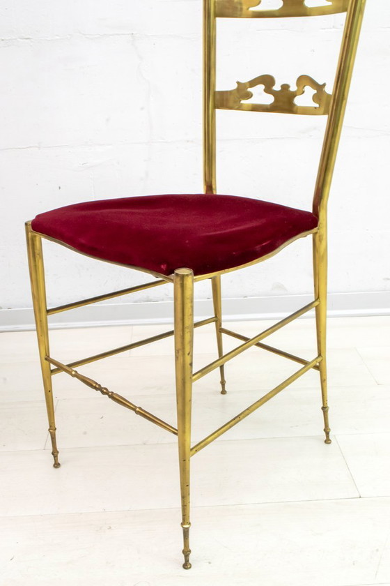 Image 1 of Mid Century Modernes Paar italienischer Chiavari-Stühle mit hoher Rückenlehne aus Messing, 1950er Jahre