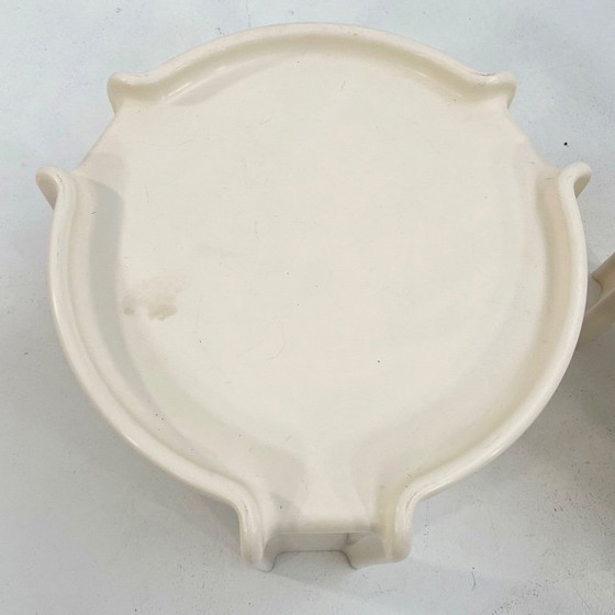 Image 1 of Een paar witte bijzettafels van Giotto Stoppino voor Kartell, jaren 70.