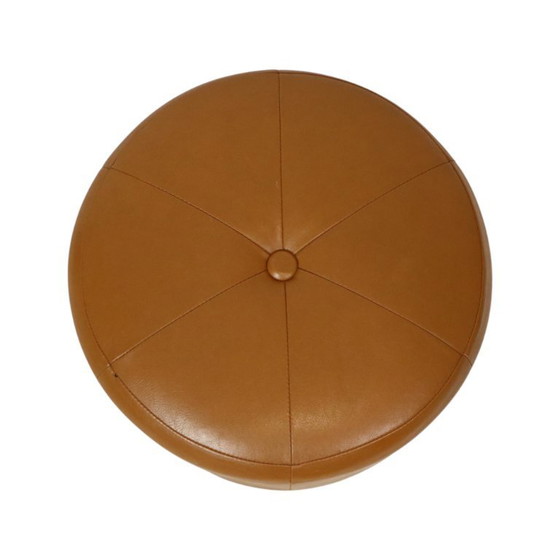 Image 1 of Pouf rotondo vintage color cammello