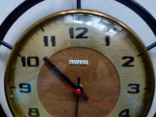  Vintage "Bayard" klok in de vorm van een scheepsroer.