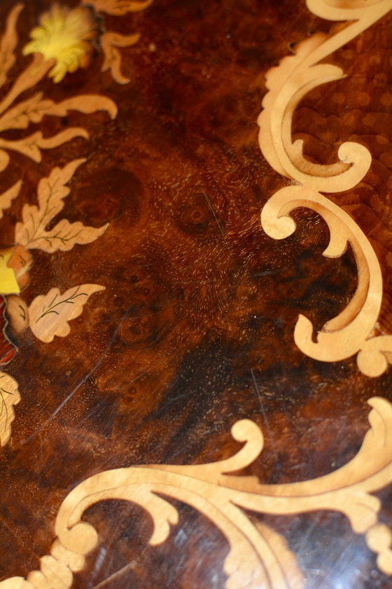 Image 1 of Vintage Louis XV salontafel met marqueterie, Franse rococo houten tafel met inlegwerk, Europees antiek meubilair, tafel met bloe