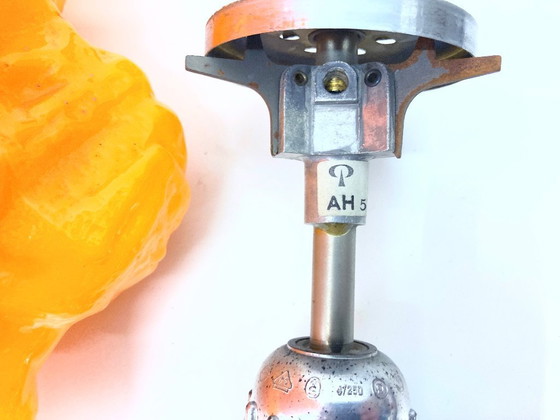 Image 1 of  Lámpara colgante de cristal de Peill&Putzler diseño años 70s 80s modelo Alaska naranja