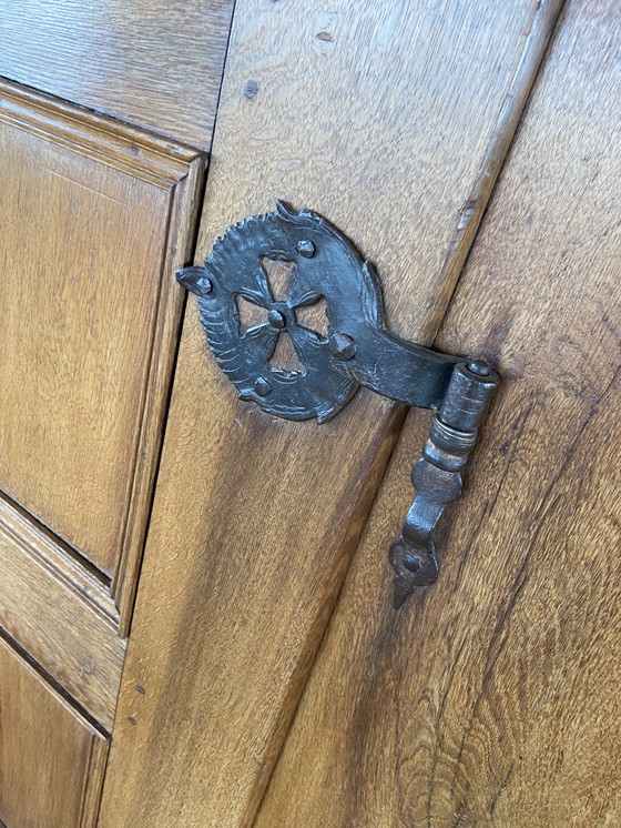 Image 1 of Credenza antica in rovere Spinde, legno di quercia anticato