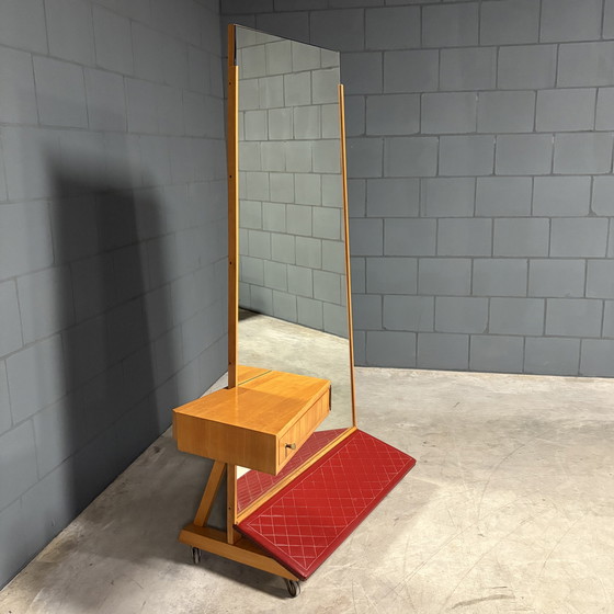 Image 1 of Specchio vintage su ruote – anni '60