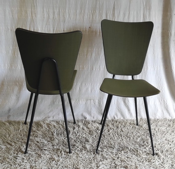 Image 1 of Set aus 4 modernistischen Stühlen aus schwarzem Metall mit grünem Bezug - 1950er Jahre