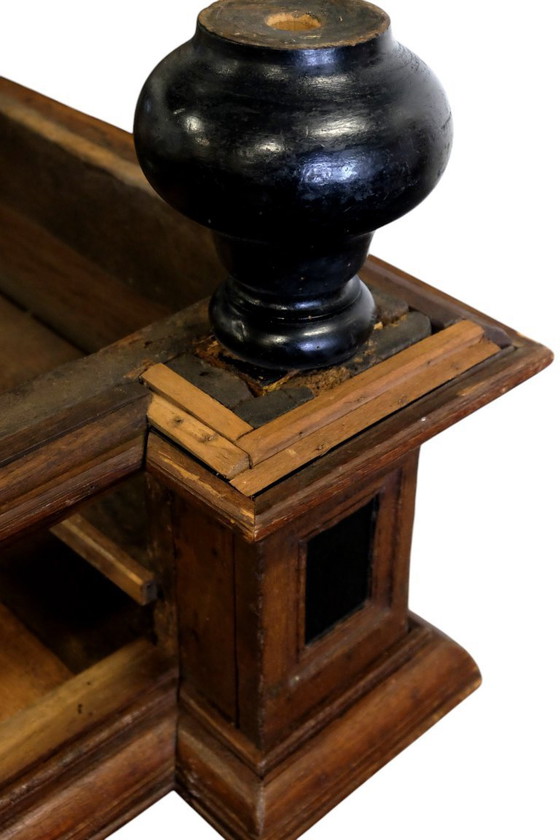 Image 1 of Säulenschrank aus dem 17. Jahrhundert, Eiche, um 1610-1630