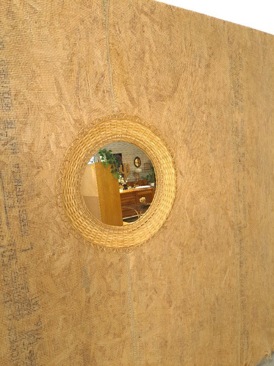 Image 1 of Grande specchio rotondo in rattan