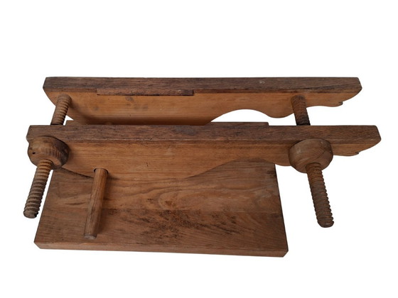 Image 1 of Soporte para jamón de madera maciza – Artesanía tradicional