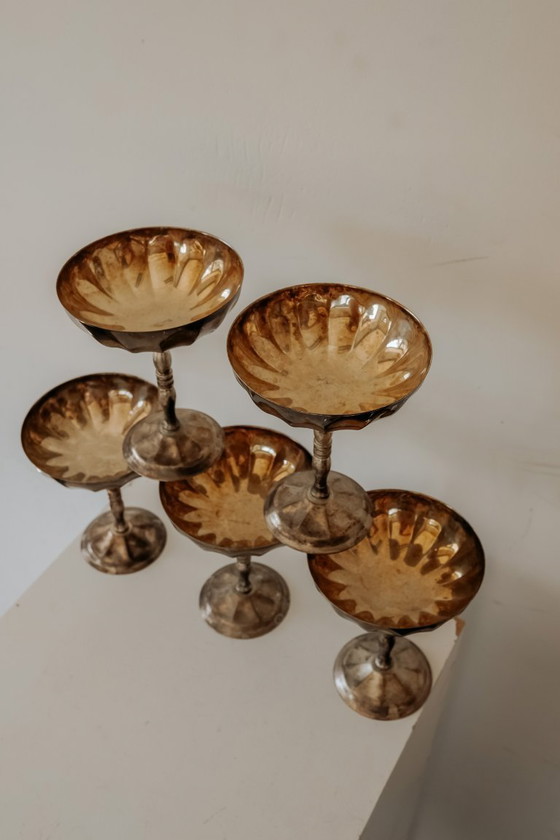 Coupes à champagne argentées à intérieur doré — lot de 5 – Accessoires de table, Gold, Metal (photo 3 of 9)