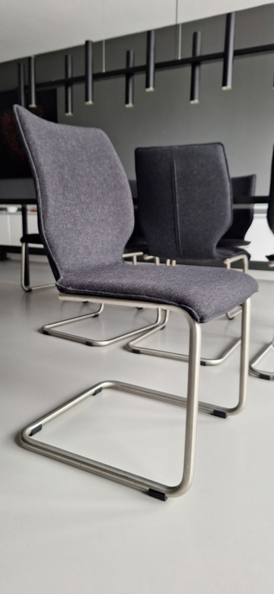 8 Eetkamerstoelen van Bree's World, type Luna met RVS frame. – Bree's New World, Textile, Metal (photo 5 of 5)