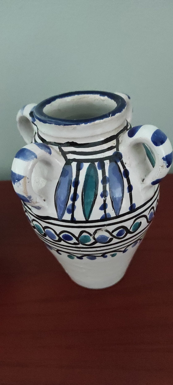 Image 1 of Set aus 2 handbemalten tunesischen Amphorenvasen – mediterrane Keramik
