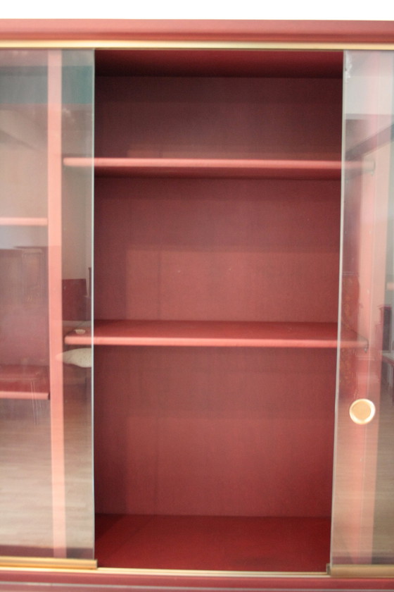 Image 1 of Buffet ou bibliothèque à double corps recouvert de similicuir bordeaux par Umberto Mascagni, années 1950