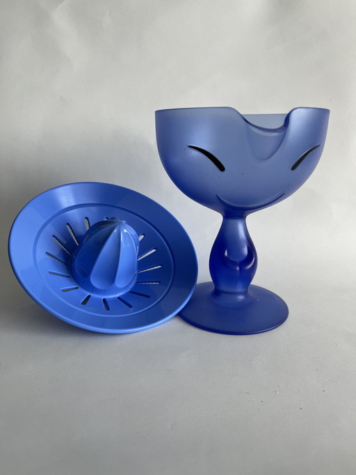 Alessi Mandarin Citrus juicer, Stefano Giovannoni 2001