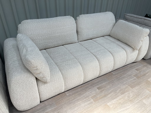 Desgin sofa bouclé with sleeping function and storage space
