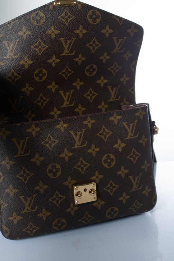 Image 1 of Louis Vuitton, Pochette métis en toile monogram