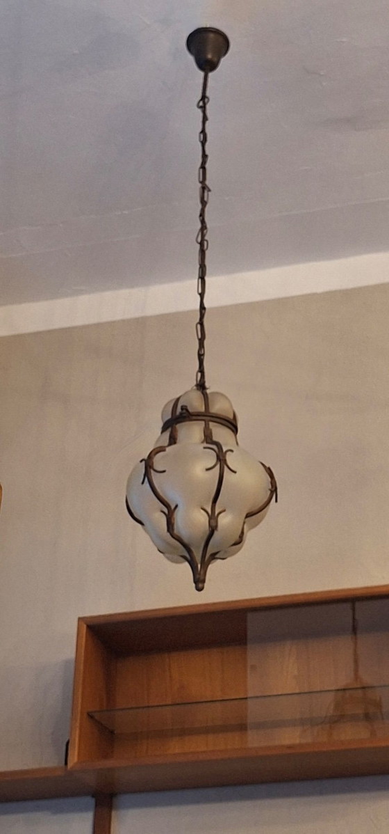 Image 1 of Venetiaans ijzer en geblazen matglas Hall lantaarn, Italië 1960