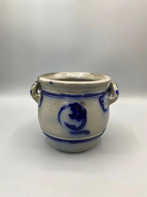 Salt-glazed stoneware grease pot – Cobalt decoration – Alsace or Lorraine – France & Daverkosen, servies