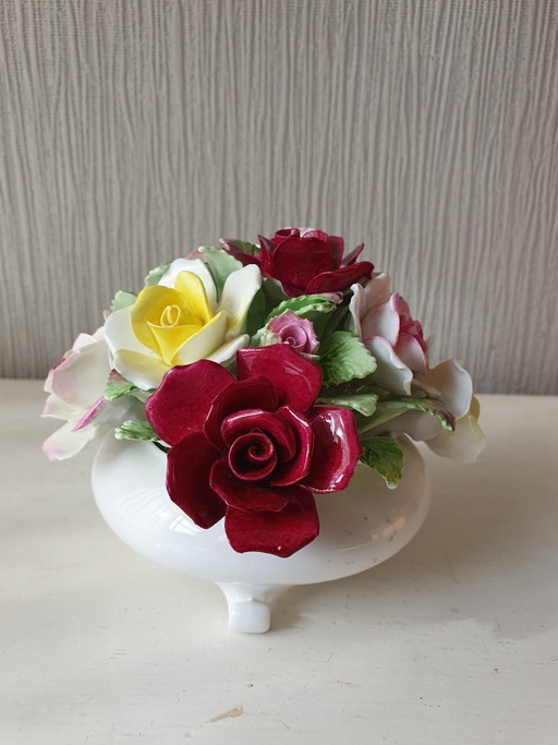 Royal Doulton flower basket – Bone China – England 14x12cm