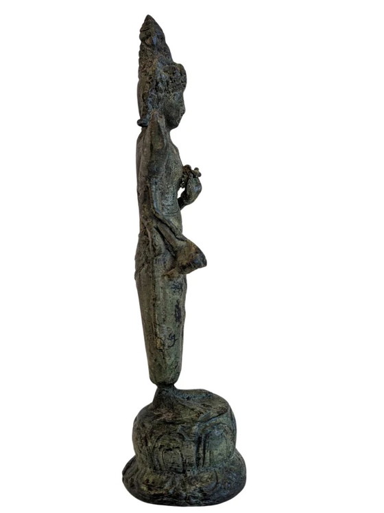 Estatua de bronce de Avalokiteshvara sobre loto – Esculturas, Bronze (photo 3 of 10)