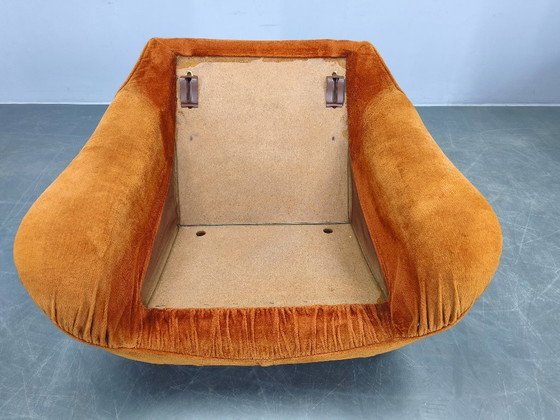 Image 1 of Coppia di poltrone lounge italiane in stile Space Age, con rivestimento arancione, anni '70.