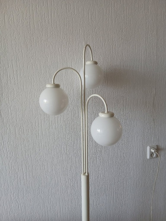 Vintage Space Age Floor light 70s - Elco Lite, Metal, White (photo 7 of 7)
