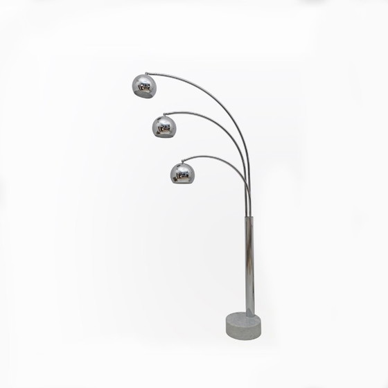 Image 1 of Lampadaire Goffredo Reggiani de style moderne du milieu du siècle, en métal chromé et marbre, années 1960