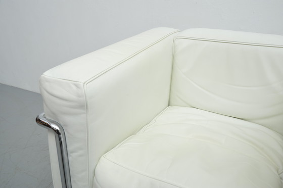 Image 1 of Poltrona Cassina Le Corbusier LC2 in pelle bianca
