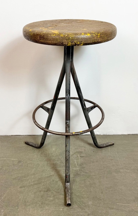 Image 1 of Grauer Werkstatthocker im Industriestil, 1960er Jahre