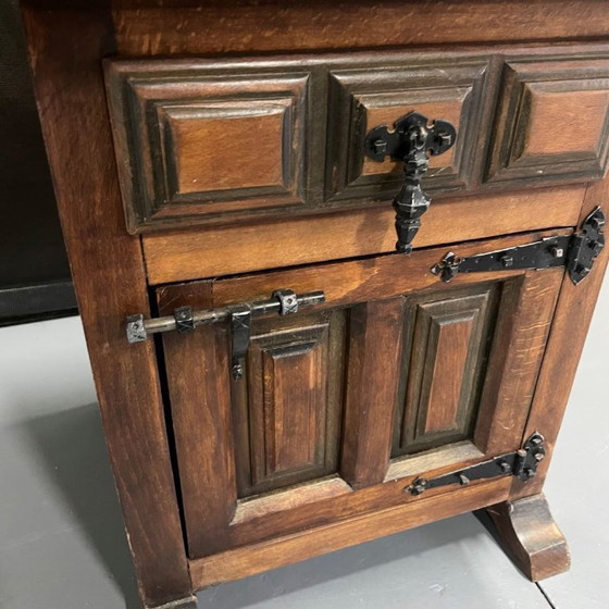 Image 1 of Klassiek kastje