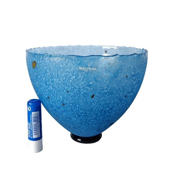 Image 1 of Kosta Boda - "Chicko" schaal van Bertil Vallien - Gesigneerd