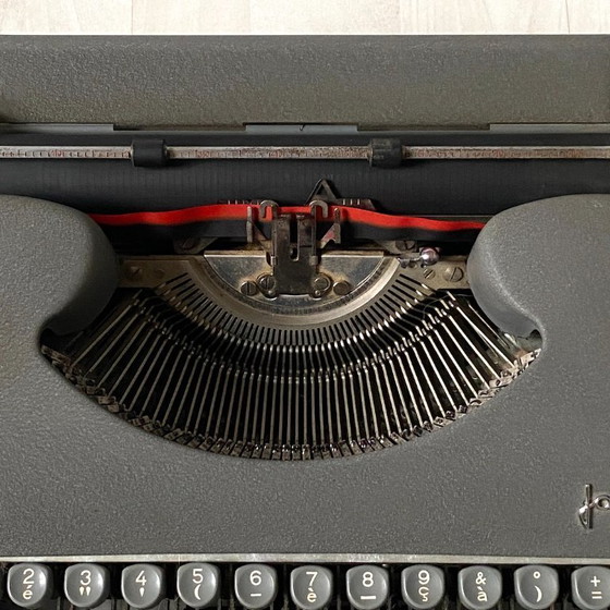 Image 1 of Máquina de escribir Japy antigua de los años 70