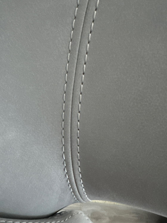 Image 1 of Luxe leren fauteuil van Designerbrand