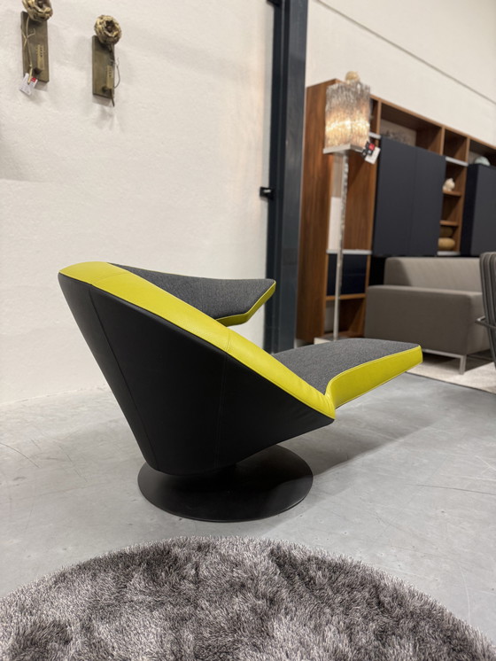 Image 1 of Leolux Parabolica Draaifauteuil Senso leer & Varese stof 